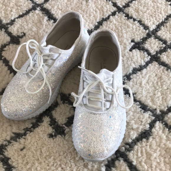 white glitter tennis shoes